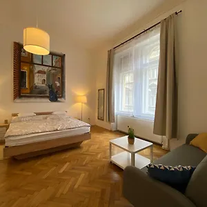 3 Bedrooms- Quarter Budapest